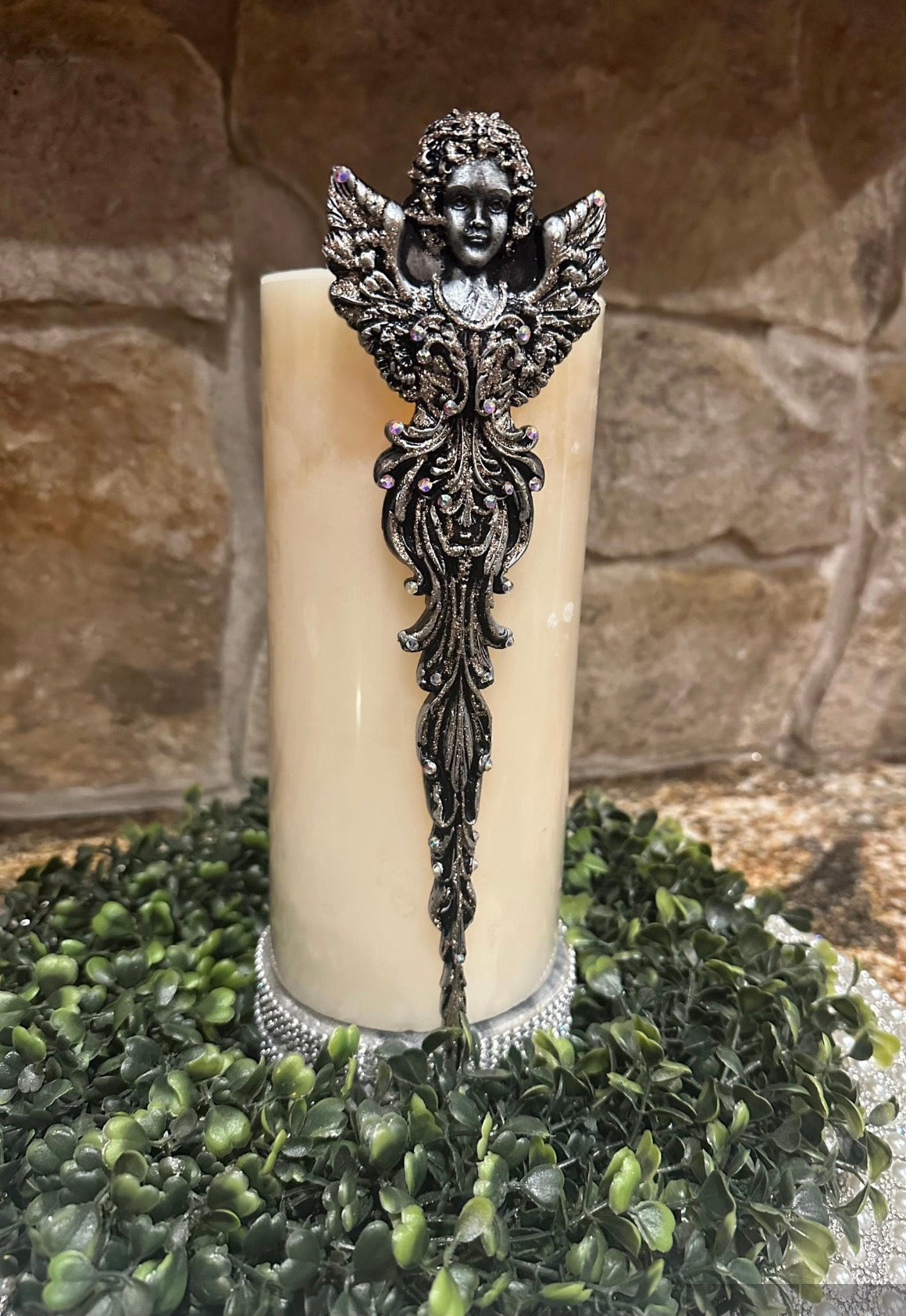 Ange Candle Pin