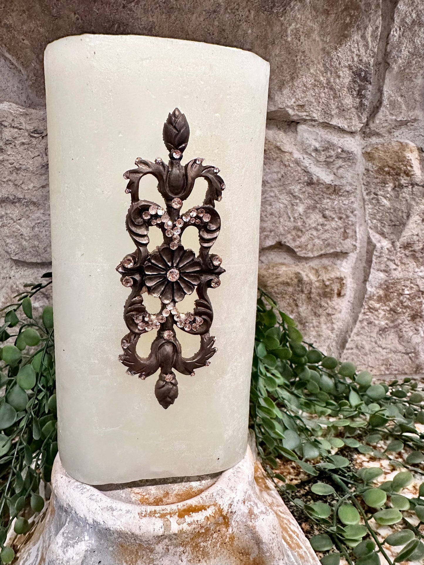 Ornate Candle Pin