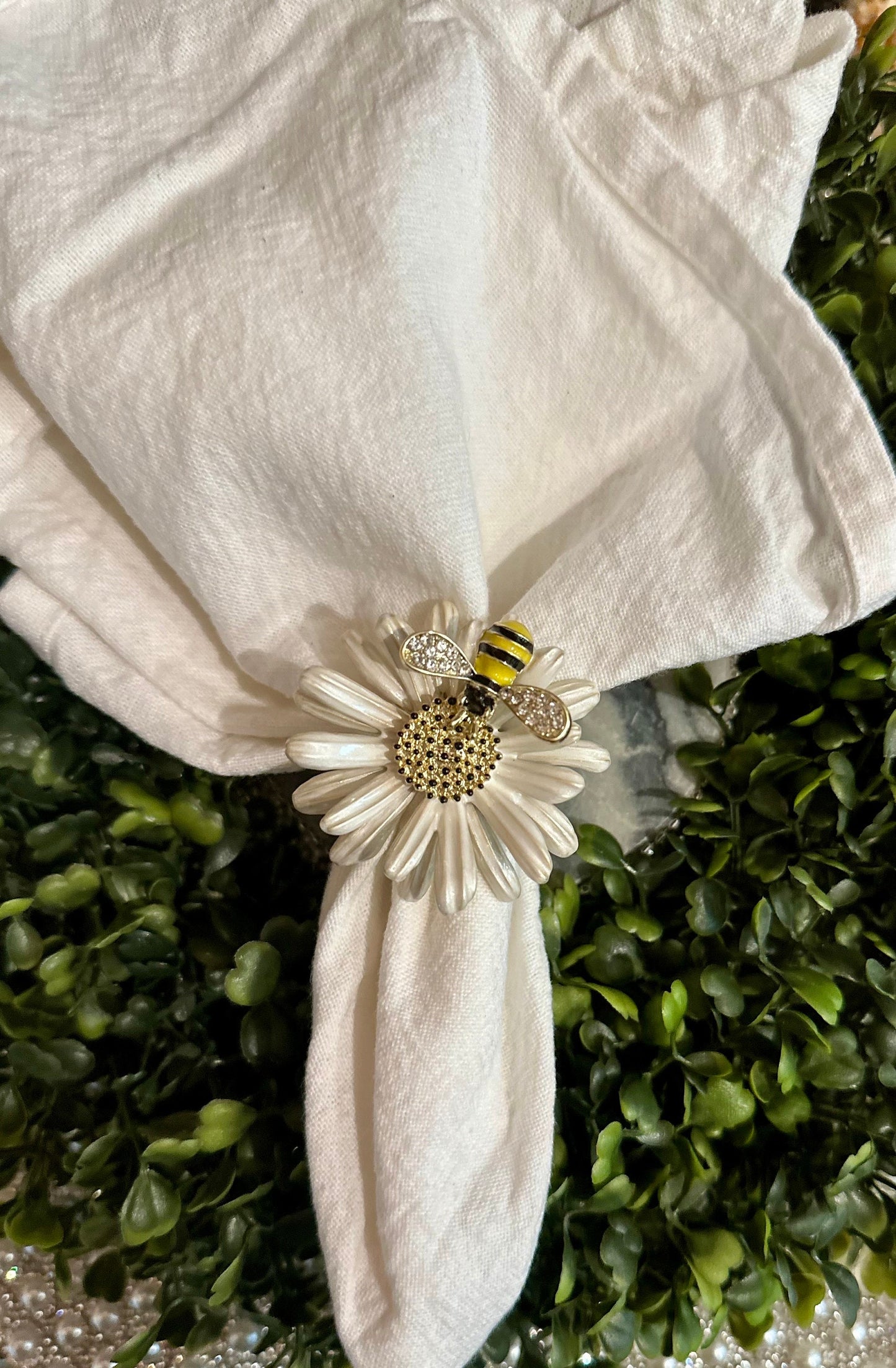 Bee Napkin Ring