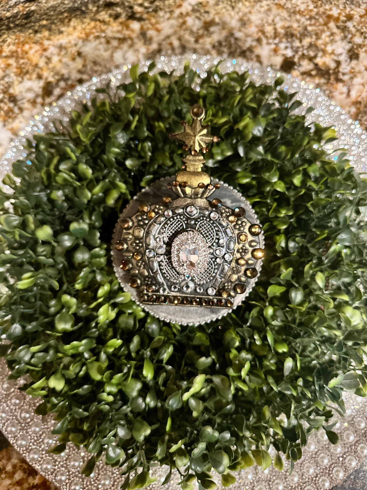 Crown Candle Pin