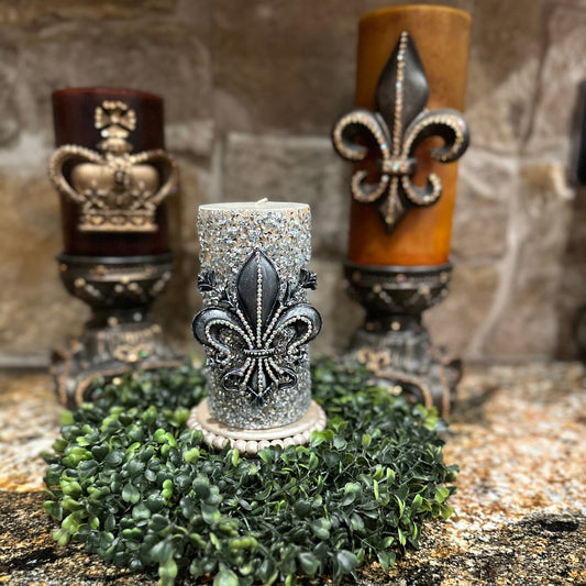 Fleur De Lis Pin