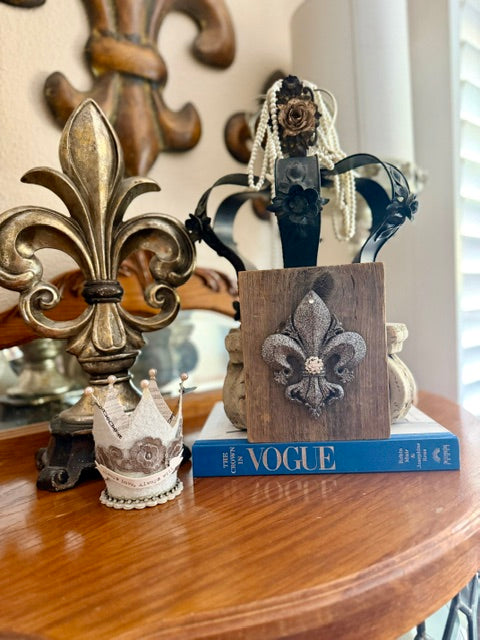 Fleur De Lis Wood Wall Tile