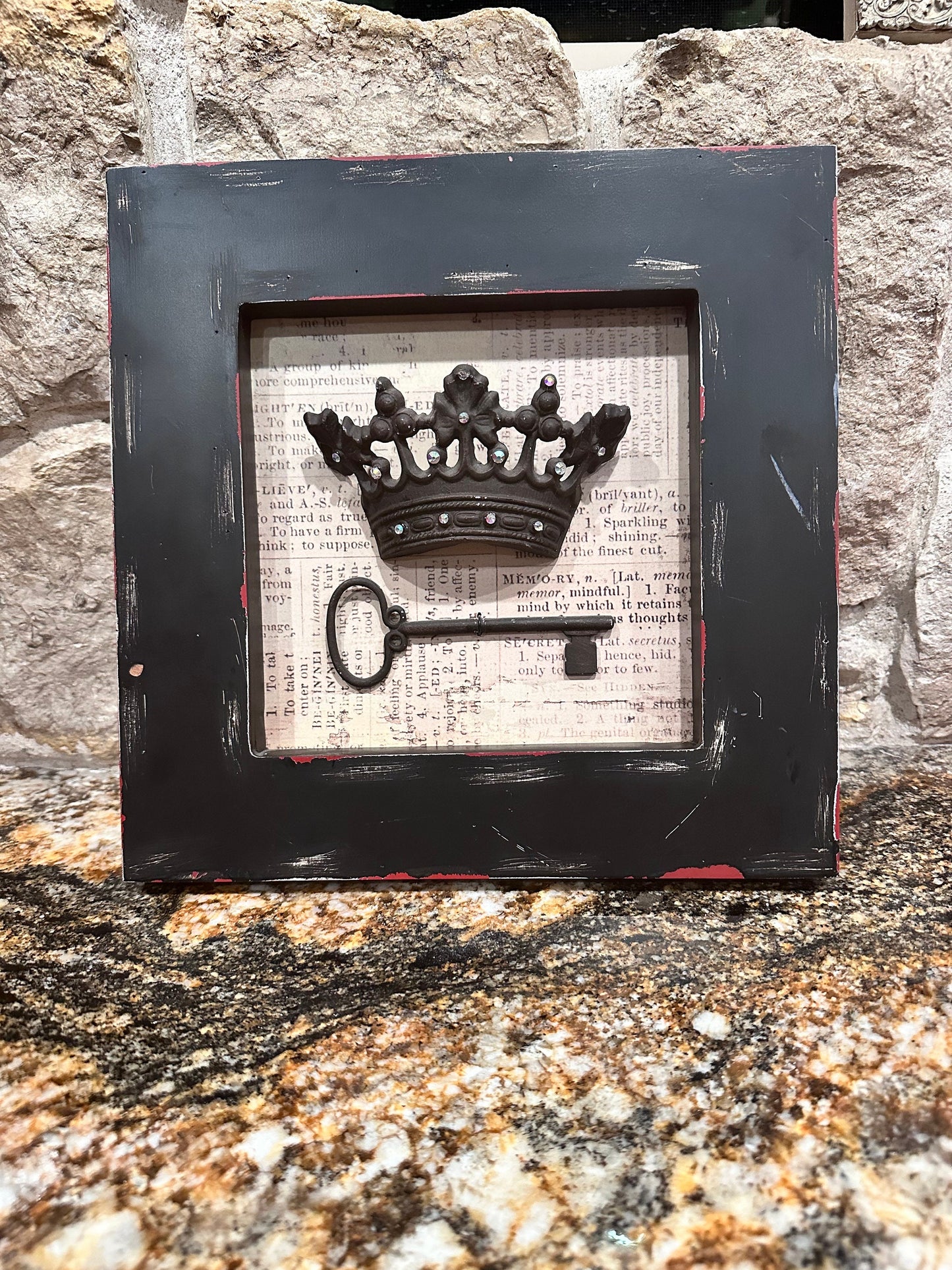 Crown and Key Picture