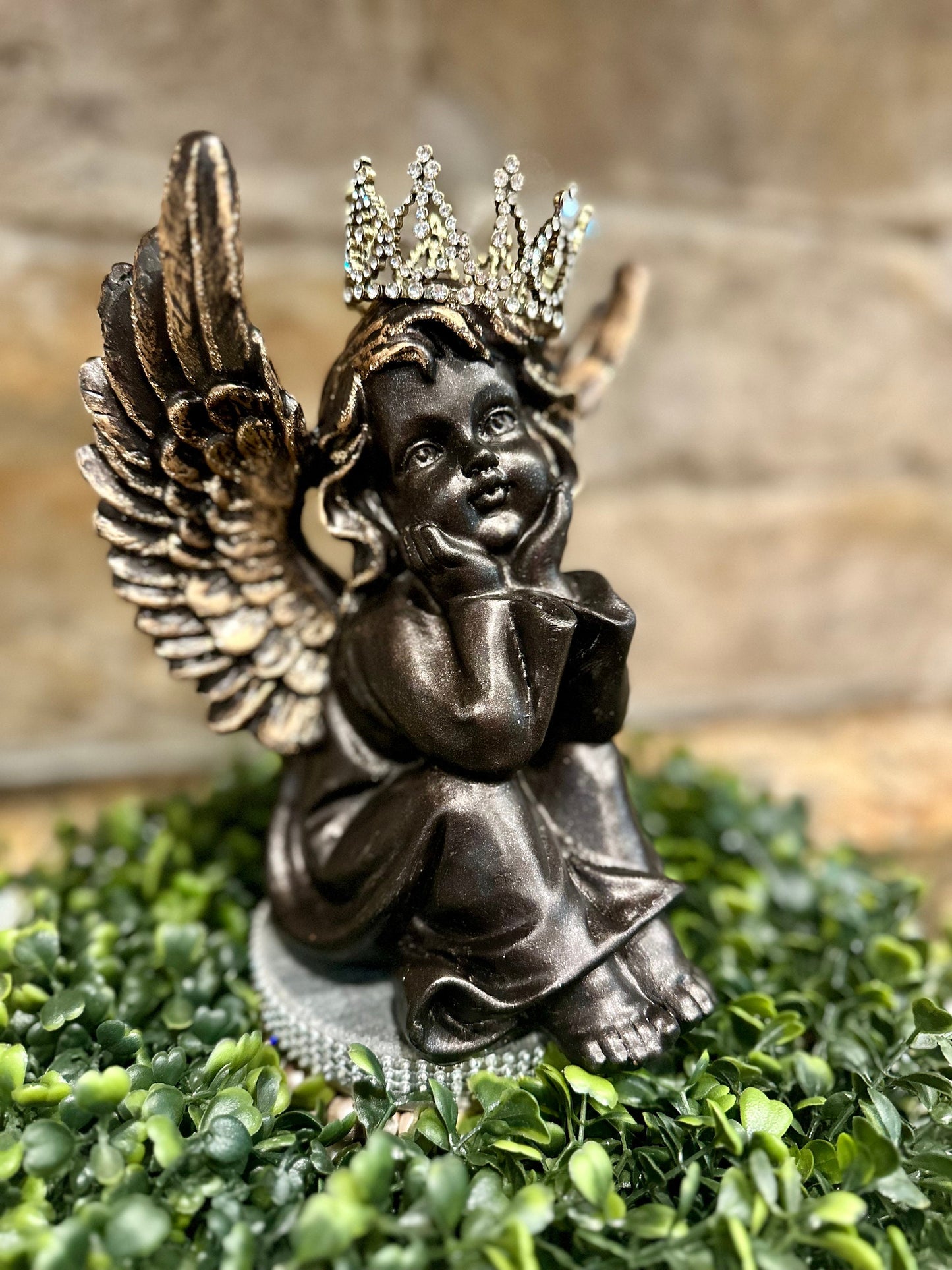 Sitting Angel, sitting Angel with wings, Decorative Angel, tabletop decor, sitting Angel statue