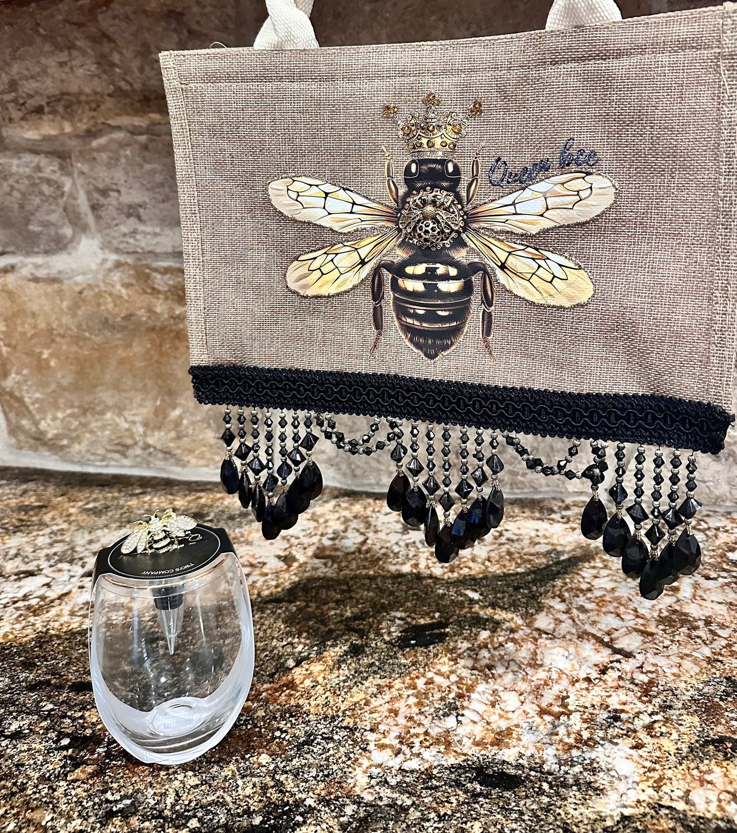 Burlap queen bee tote, canvas tote, queen bee, bday gift idea, should tote, gift bag, handmade, DIY, unique gift