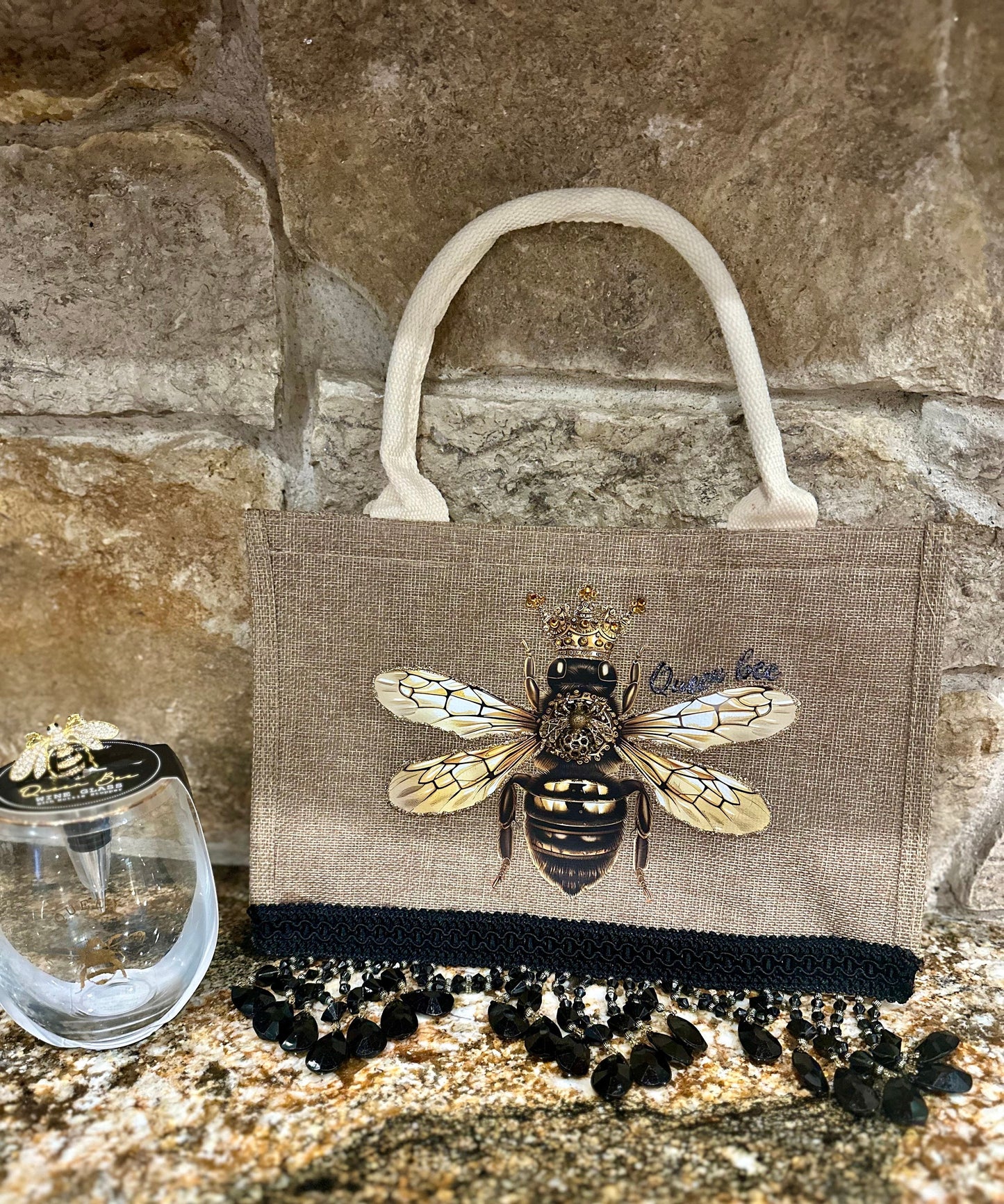 Burlap queen bee tote, canvas tote, queen bee, bday gift idea, should tote, gift bag, handmade, DIY, unique gift