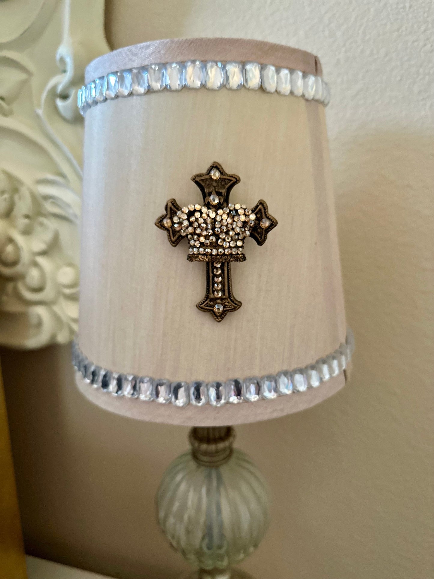 Lampshade Pin