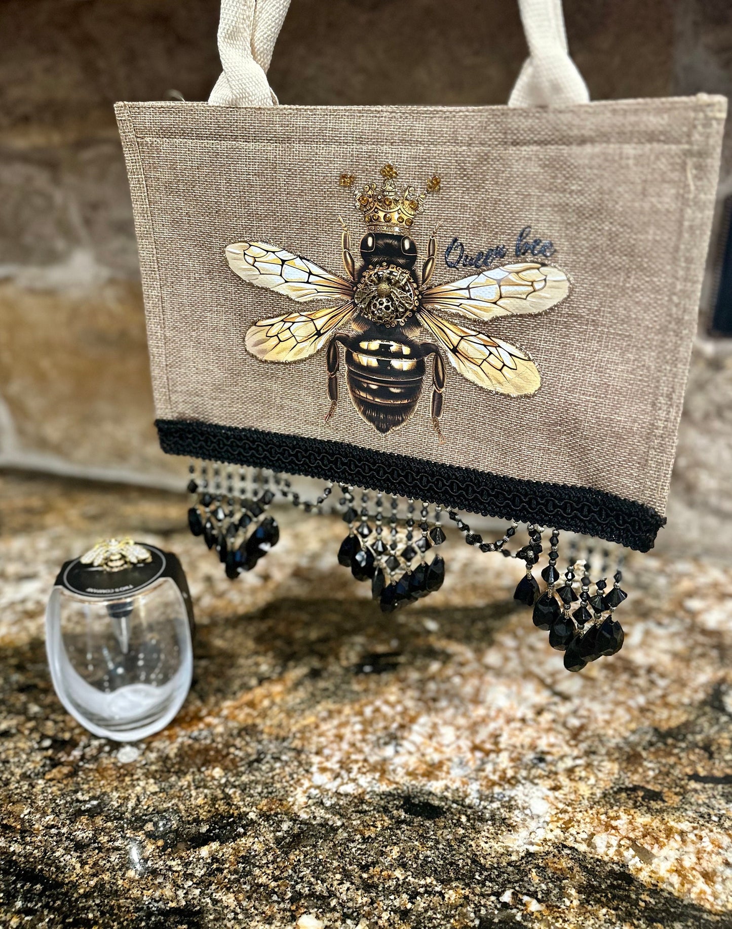 Burlap queen bee tote, canvas tote, queen bee, bday gift idea, should tote, gift bag, handmade, DIY, unique gift